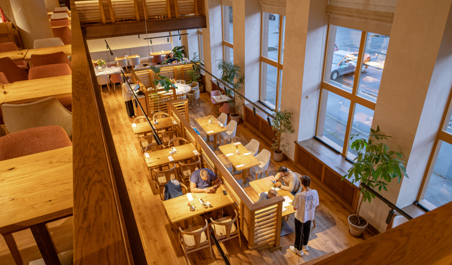 Italy на Московском